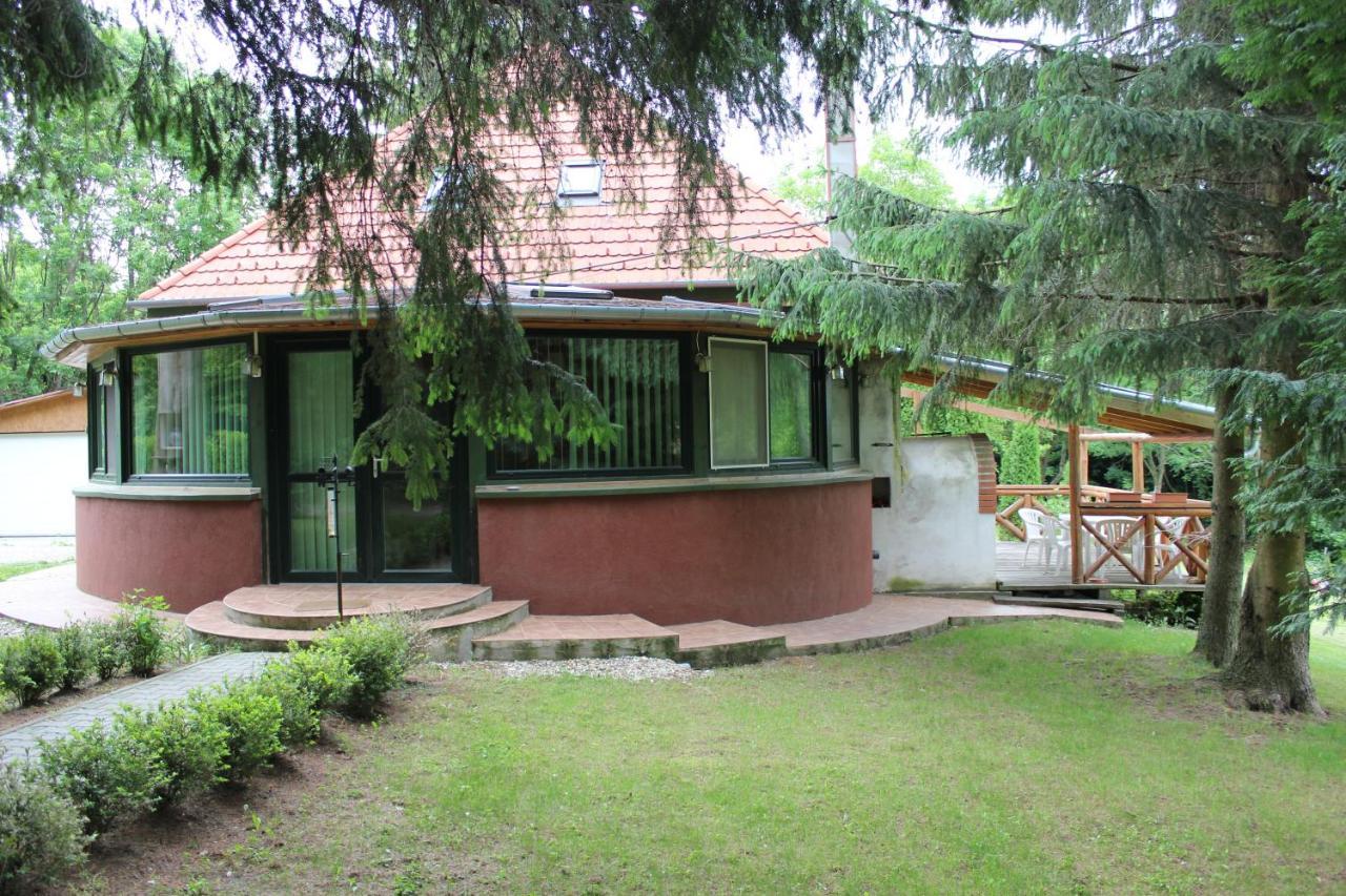 Bed and Breakfast Nagy-Magyarorszag Park Isztimer Экстерьер фото