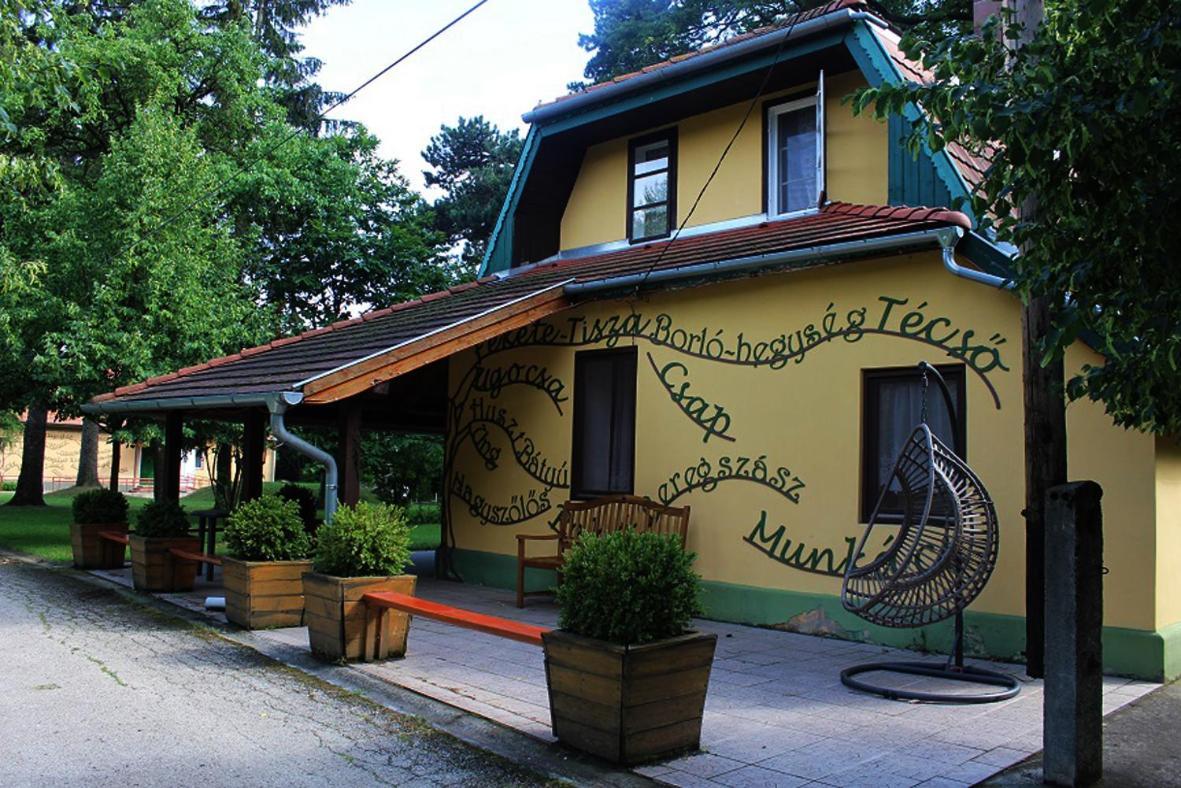 Bed and Breakfast Nagy-Magyarorszag Park Isztimer Экстерьер фото