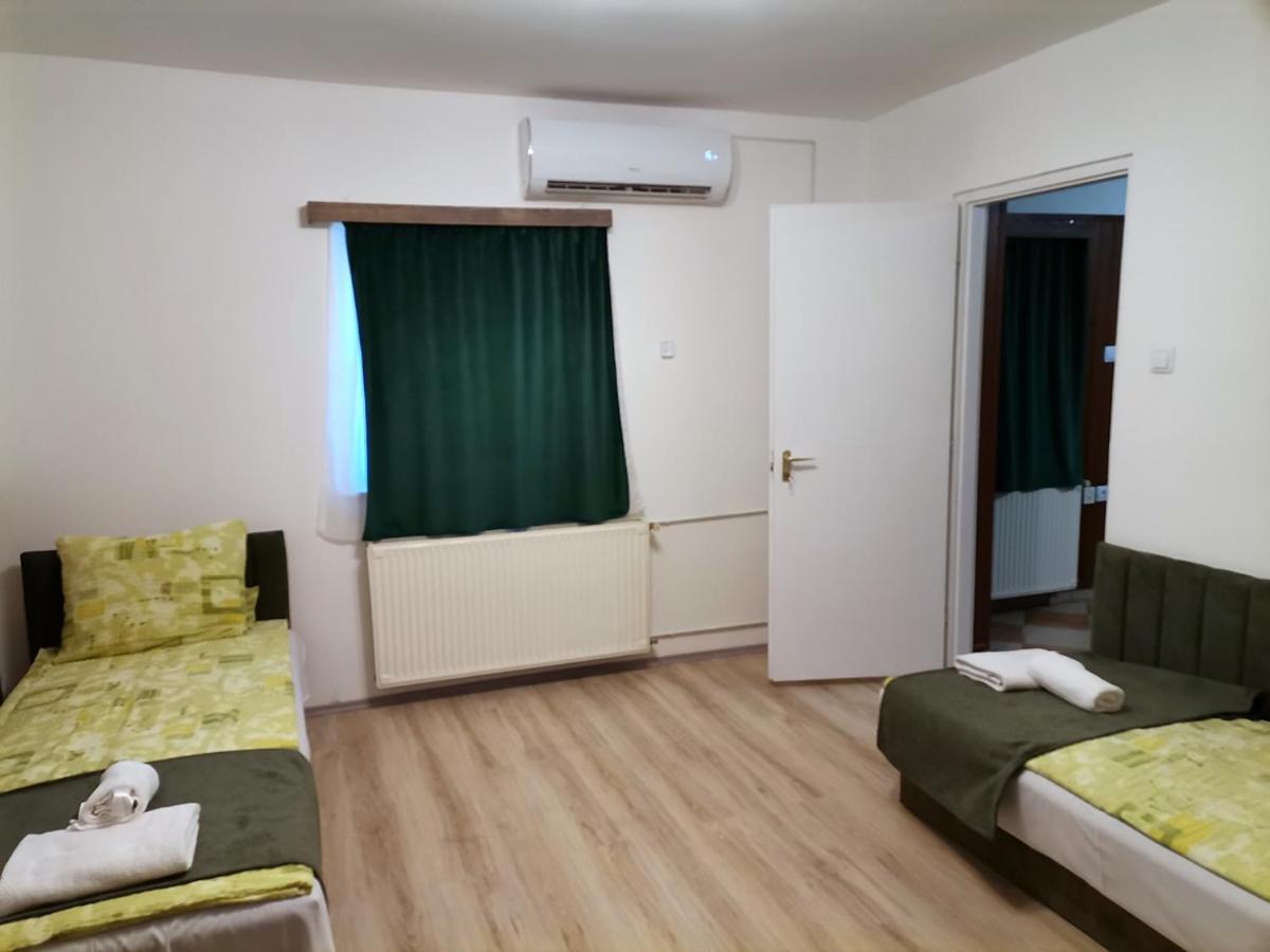 Bed and Breakfast Nagy-Magyarorszag Park Isztimer Экстерьер фото